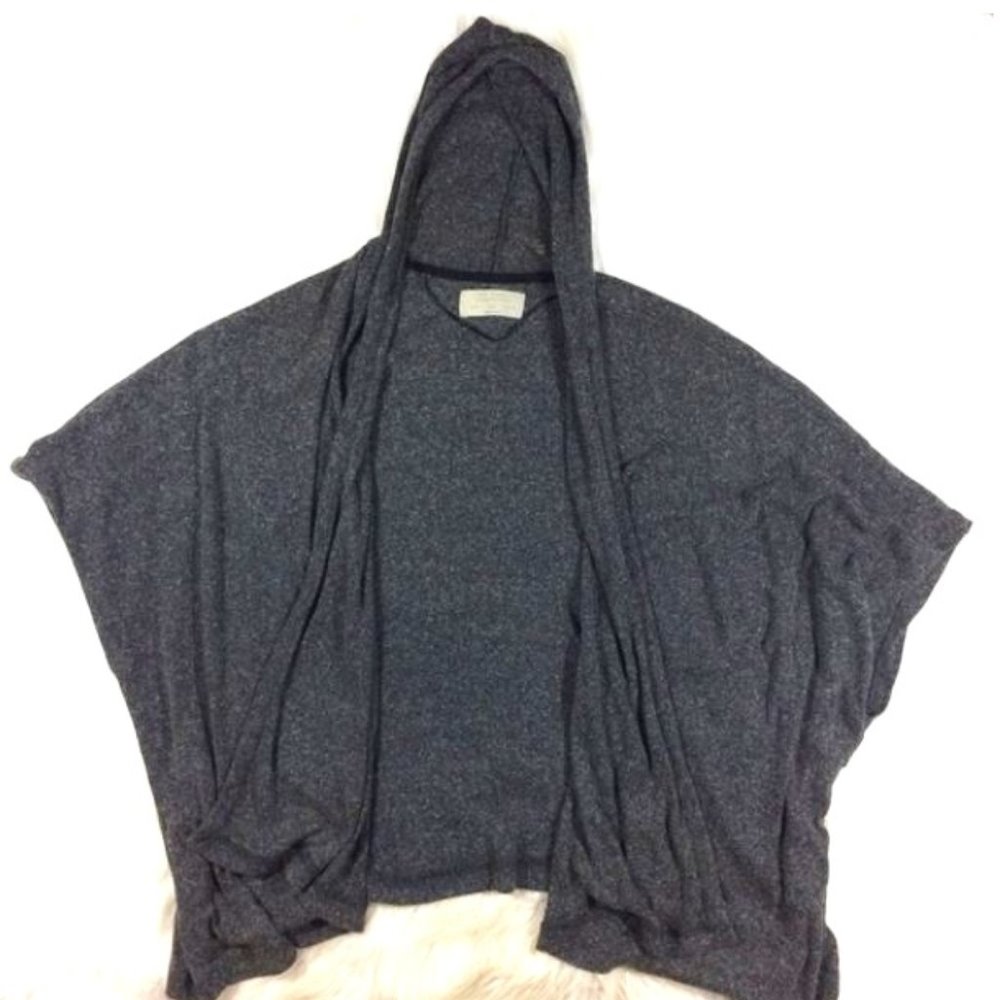 Zara Trafaluc Gray Open Front Batwing Cardigan